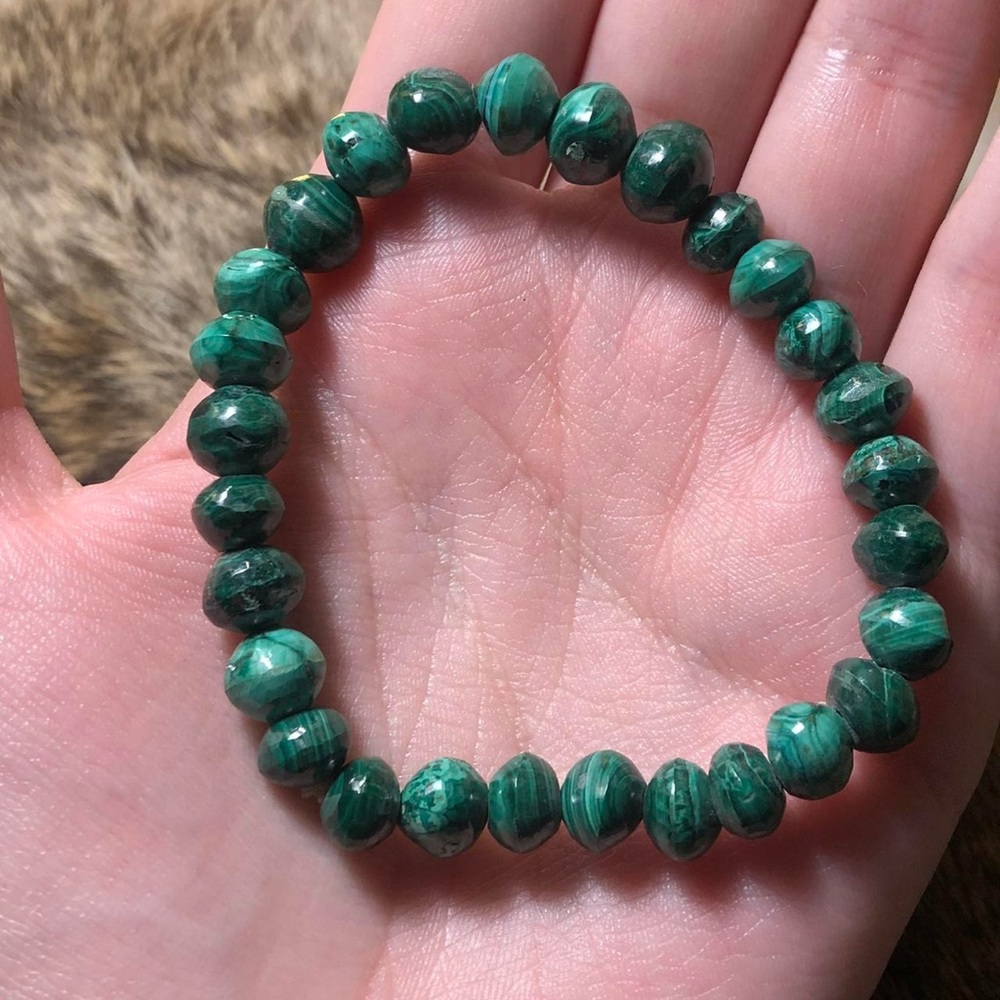Malachite bead stretch bracelet